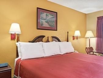 Travelodge By Wyndham Forest Park Atlanta South Rom bilde